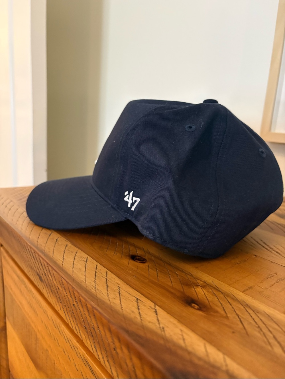 New York Yankees Navy SnapBack Baseball Hat - Picture 2 of 4